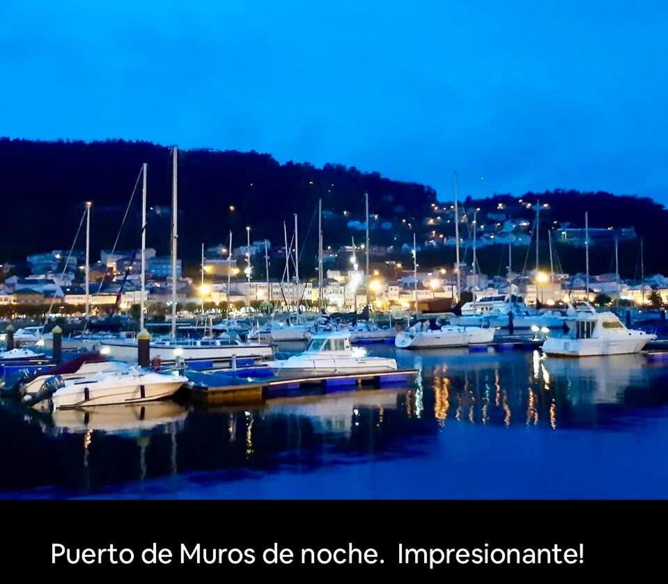 Apartamento con vistas al mar en Primera Línea. Muros Exterior foto